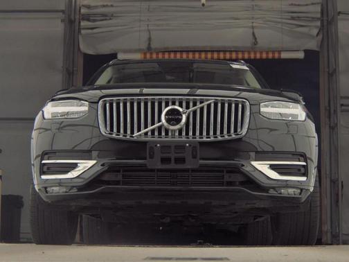 2022 Volvo XC90 T6 Inscription