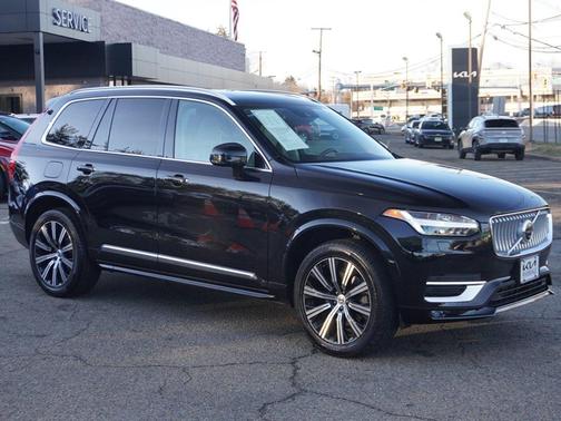 2022 Volvo XC90 T6 Inscription