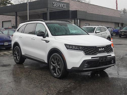 Glacial White Pearl 2023 Kia Sorento EX