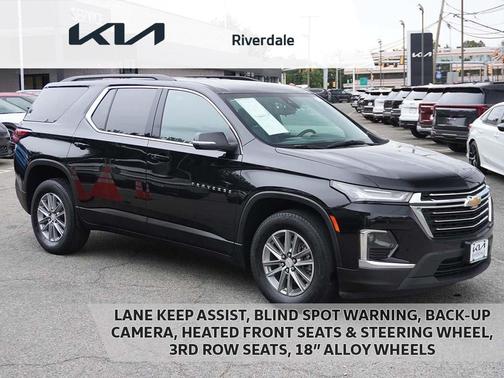 2023 Chevrolet Traverse LT Leather