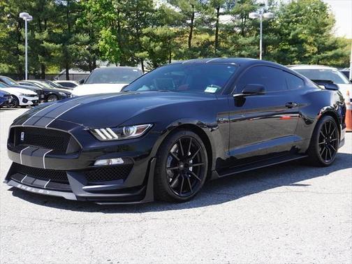 2017 Ford Shelby GT350 Base