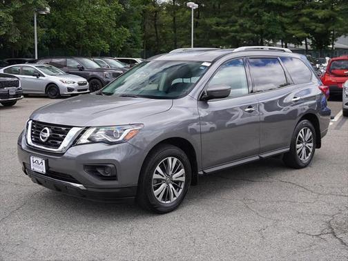 2020 Nissan Pathfinder S 4WD