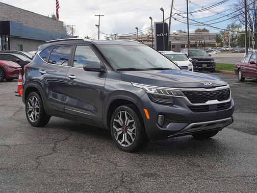 Gravity Gray 2022 Kia Seltos SX Turbo