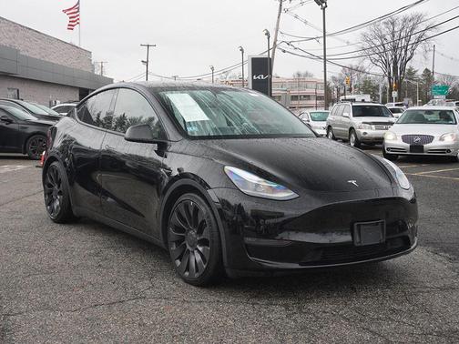2022 Tesla Model Y Performance Dual Motor All-Wheel Drive