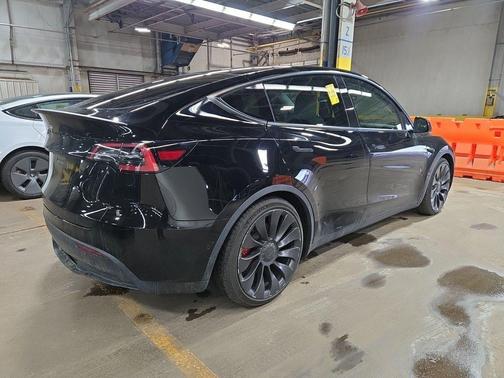 Solid Black 2022 Tesla Model Y Performance Dual Motor All-Wheel Drive