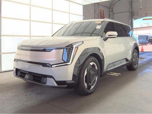 Ivory Silver 2024 Kia EV9 Land