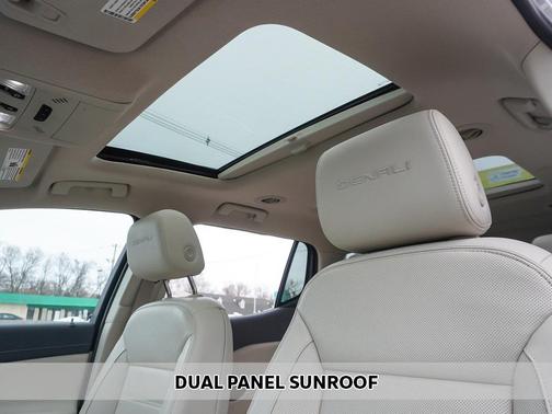 2020 GMC Acadia Denali