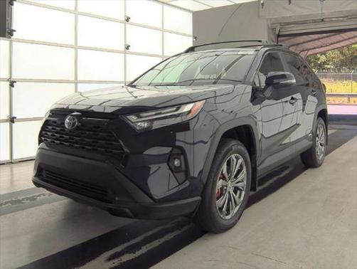2022 Toyota RAV4 Hybrid XLE Premium