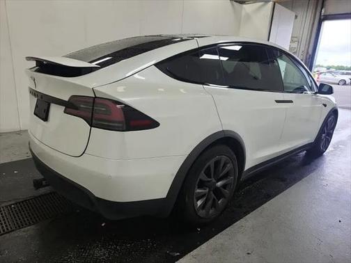 2022 Tesla Model X Dual Motor All-Wheel Drive