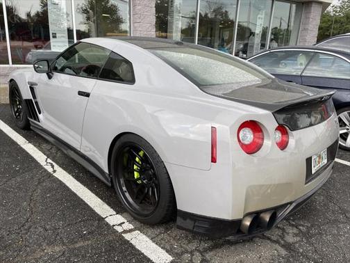 2015 Nissan GT-R Black Edition