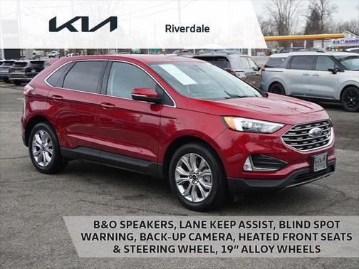2023 Ford Edge Titanium