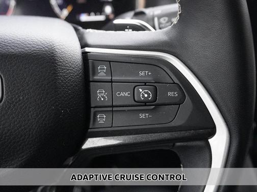 2022 Jeep Grand Cherokee L Laredo