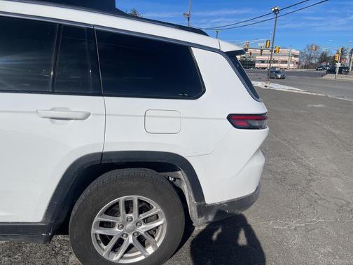 2022 Jeep Grand Cherokee L Laredo