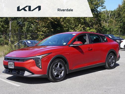 Currant Red 2025 Kia K4 LXS