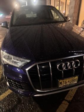 2023 Audi Q7 45 Premium