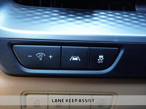 2022 Kia Carnival LXS