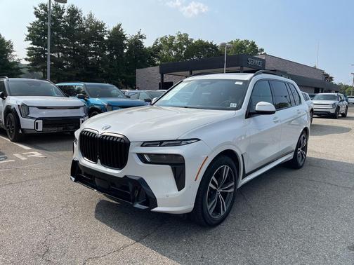 2024 BMW X7 xDrive40i