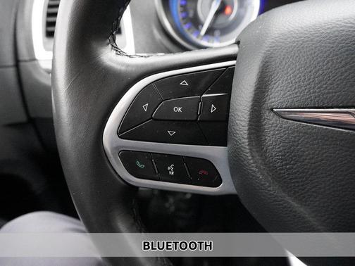 2021 Chrysler 300 Touring