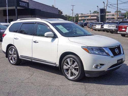 2016 Nissan Pathfinder Platinum