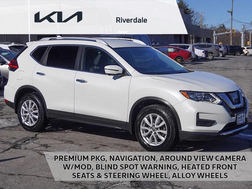 2017 Nissan Rogue SV