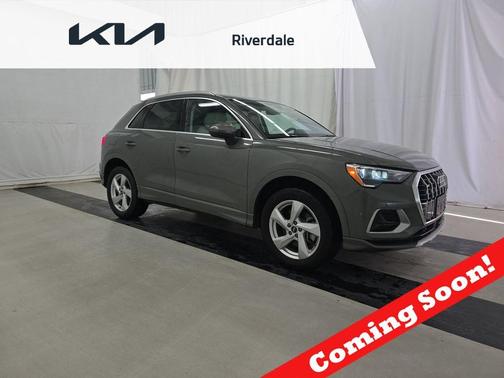 2022 Audi Q3 40 Premium