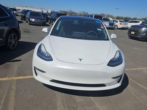Pearl White Multi-Coat 2020 Tesla Model 3 Standard Range Plus