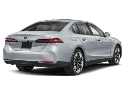 Brooklyn Grey Metallic 2024 BMW 540 xDrive