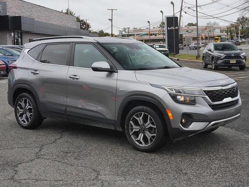 2022 Kia Seltos EX