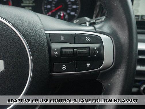 Glacial White Pearl 2023 Kia K5 GT-Line