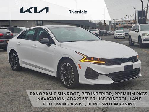 Glacial White Pearl 2023 Kia K5 GT-Line