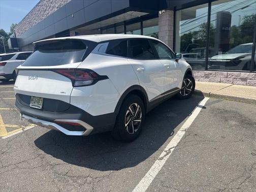 2023 Kia Sportage Hybrid LX