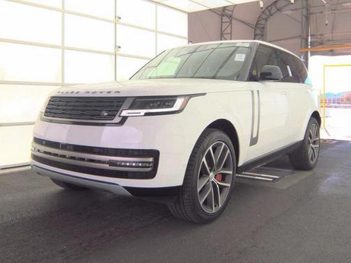 2025 Land Rover Range Rover P530 SE