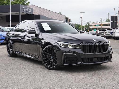 2022 BMW 750 i xDrive