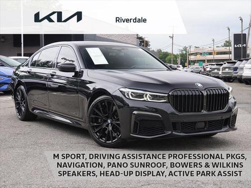 2022 BMW 750 i xDrive