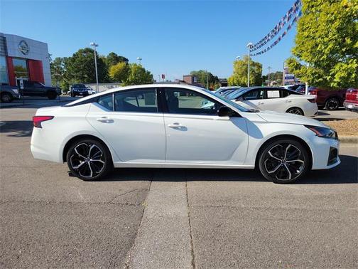 2024 Nissan Altima SR FWD