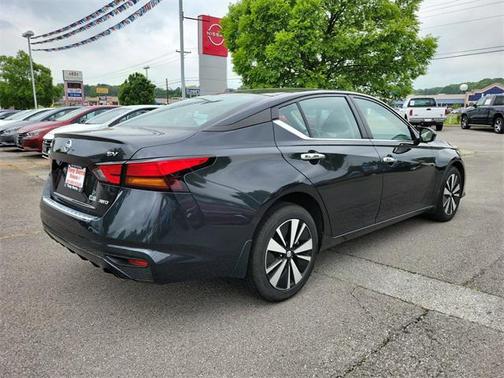 2021 Nissan Altima 2.5 SV