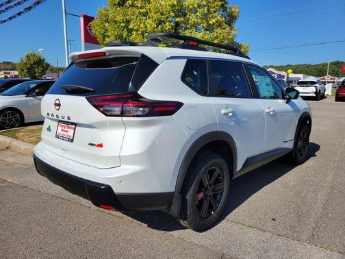 Everest White Pearl Tricoat 2026 Nissan Rogue Rock Creek
