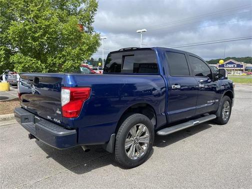 2019 Nissan Titan SL