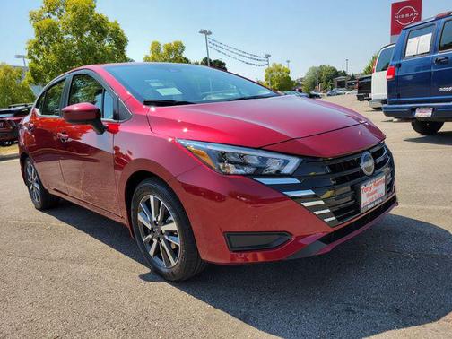 Scarlet Ember Tintcoat 2025 Nissan Versa 1.6 SV