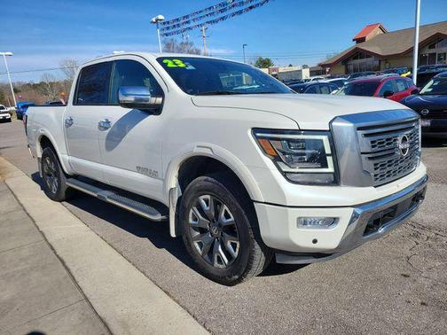 2023 Nissan Titan Platinum Reserve