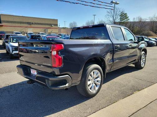 2022 Chevrolet Silverado 1500 Custom