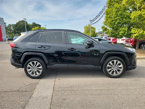 2020 Toyota RAV4 XLE Premium