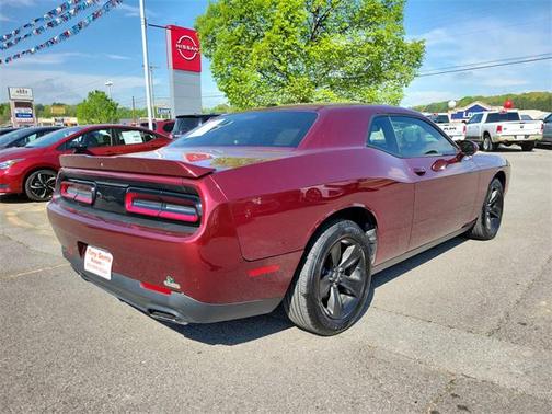 2022 Dodge Challenger SXT