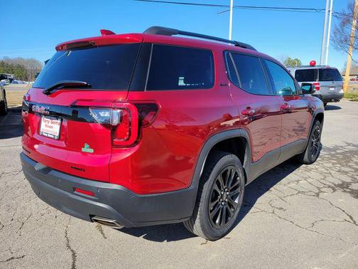 2023 GMC Acadia AWD SLT