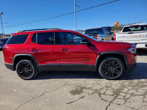 2023 GMC Acadia AWD SLT