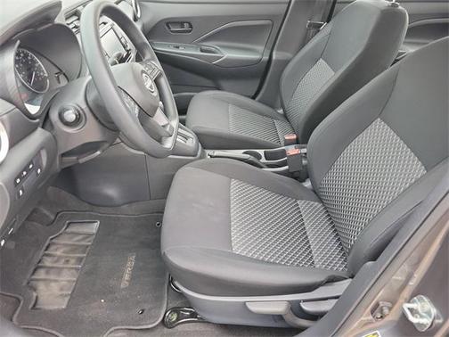 2023 Nissan Versa 1.6 S