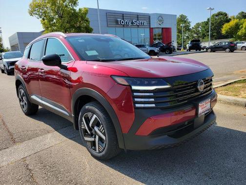 Scarlet Ember Tintcoat/Super Black 2026 Nissan Kicks SV