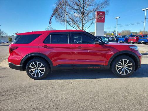 2021 Ford Explorer ST