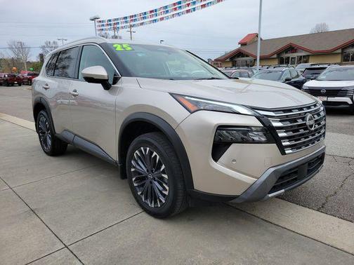 2025 Nissan Rogue SL