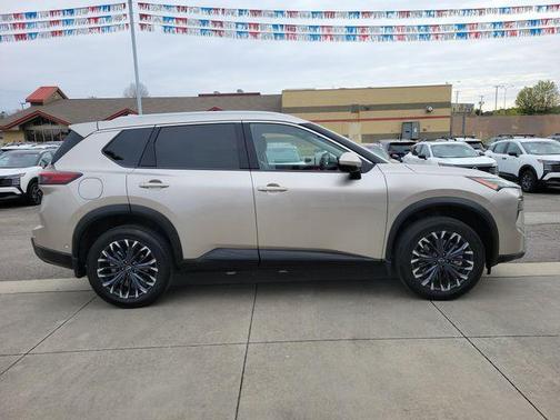 2025 Nissan Rogue SL